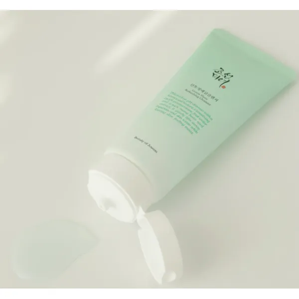 Green Plum Refreshing Cleanser