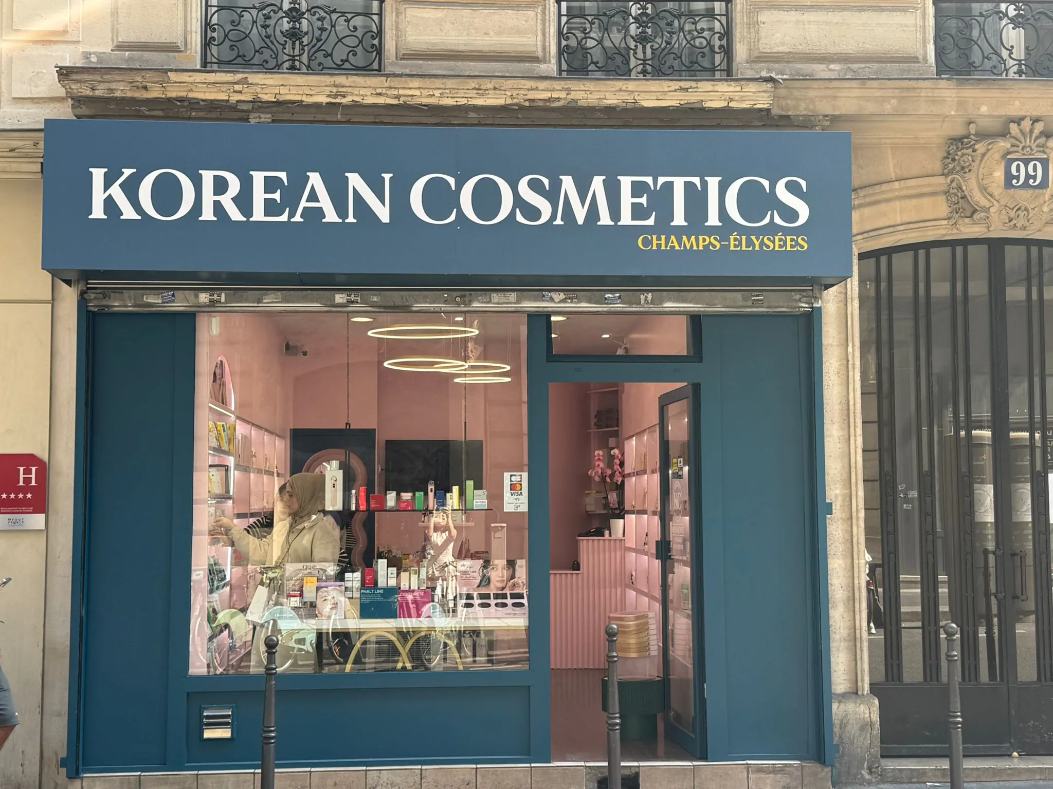 Korean Cosmetics Champs-Elysées